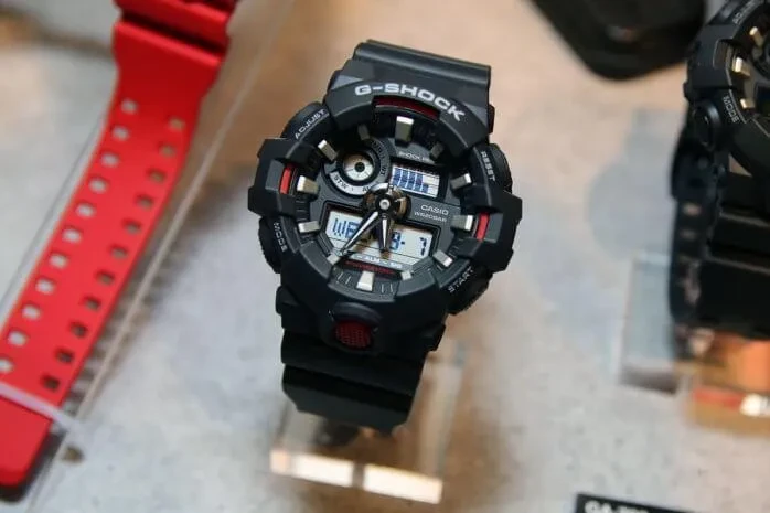Часы  Casio  G-Shock Casio GA-700-1A (фото 11)