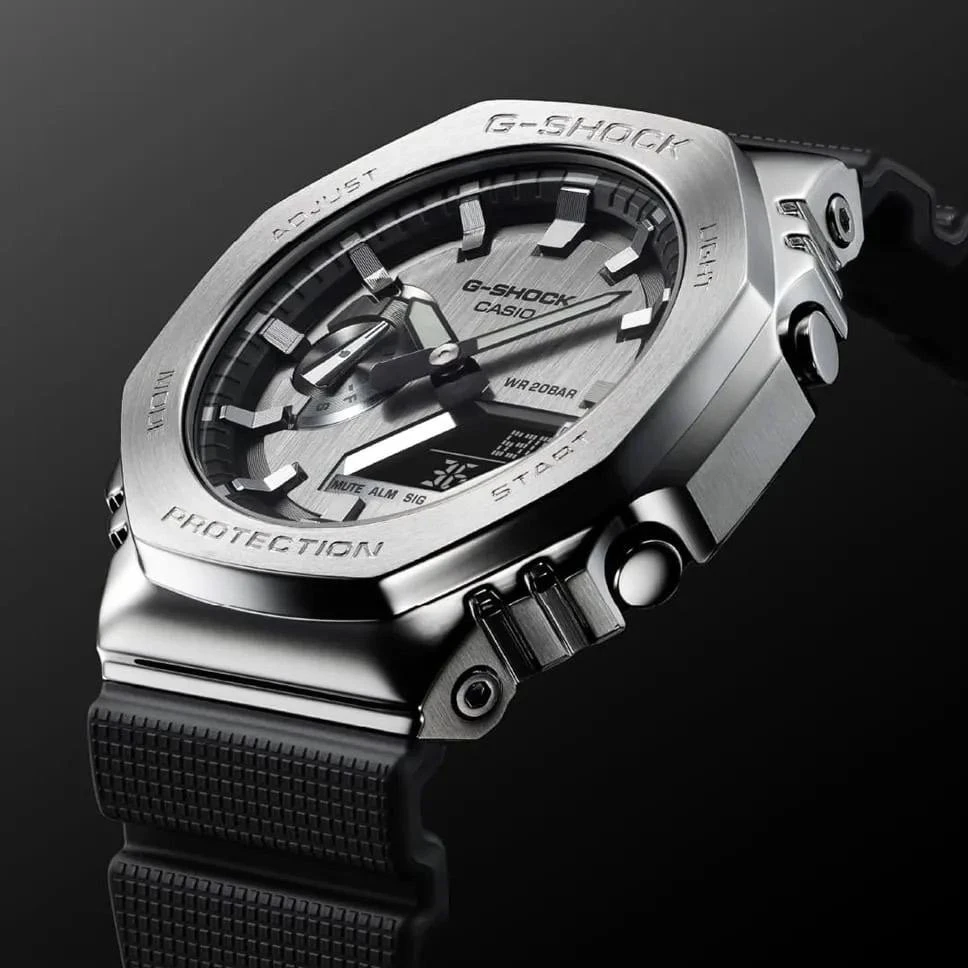 Часы  Casio  G-Shock Casio GM-2100-1A (фото 8)