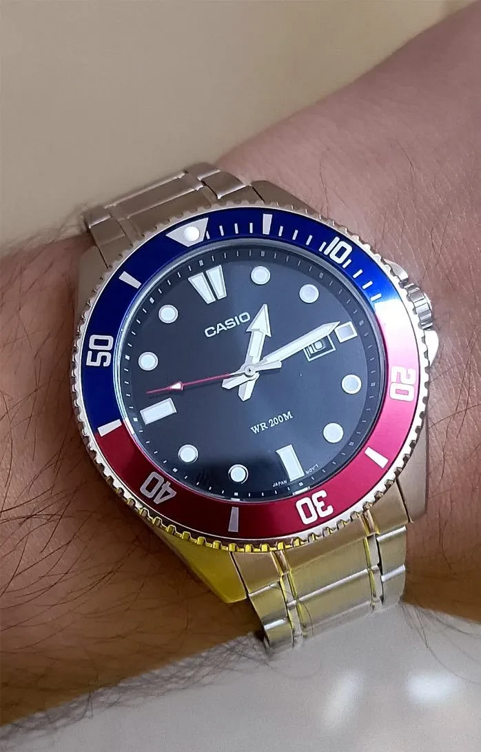 Часы  Casio  Collection Casio MDV-10D-1A3 (фото 2)