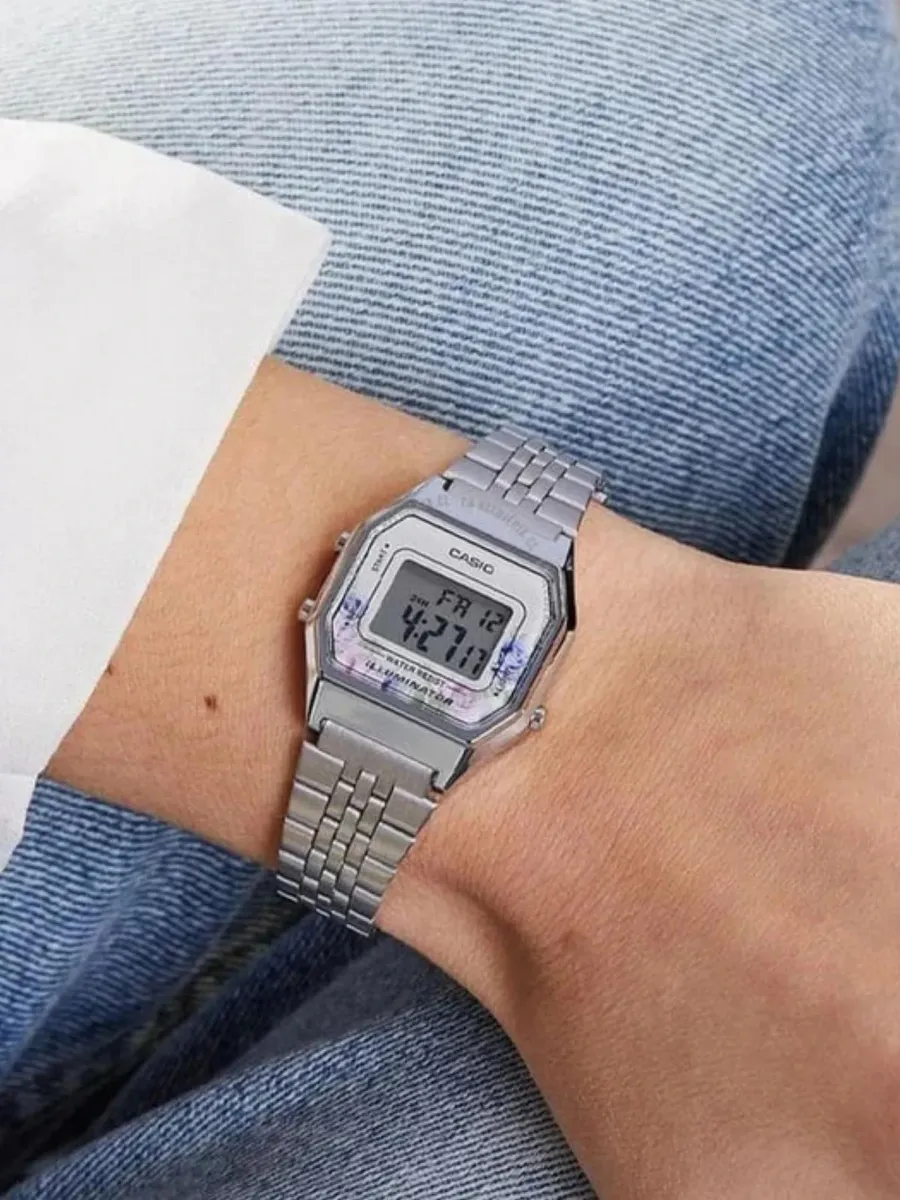 Часы  Casio  Vintage Casio LA-680WA-4C (фото 6)