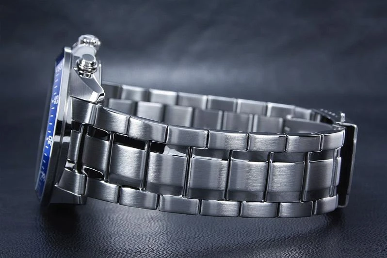 Наручные часы  Casio  Edifice Casio EFV-540D-1A2 (фото 5)