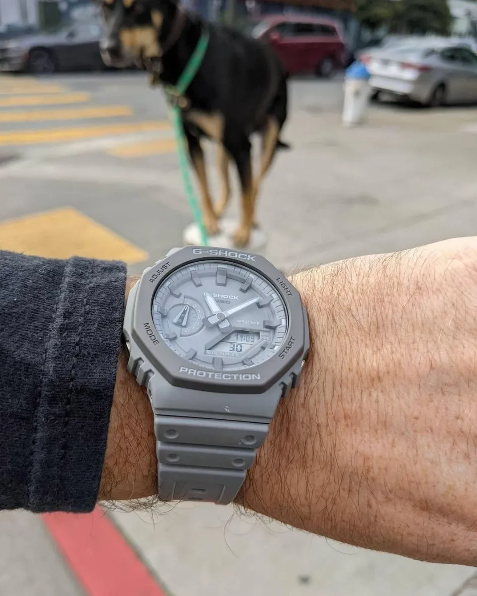 Часы  Casio  G-Shock Casio GA-2110ET-8A (фото 11)