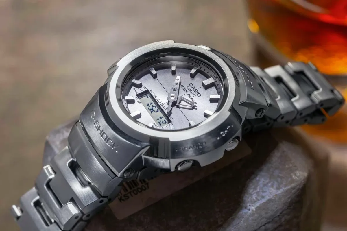 Часы  Casio  G-Shock Casio AWM-500D-1A8 (фото 13)
