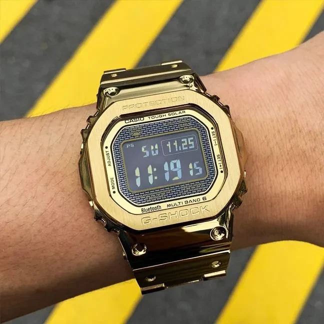 Часы  Casio  G-Shock Casio GMW-B5000GD-9E (фото 10)