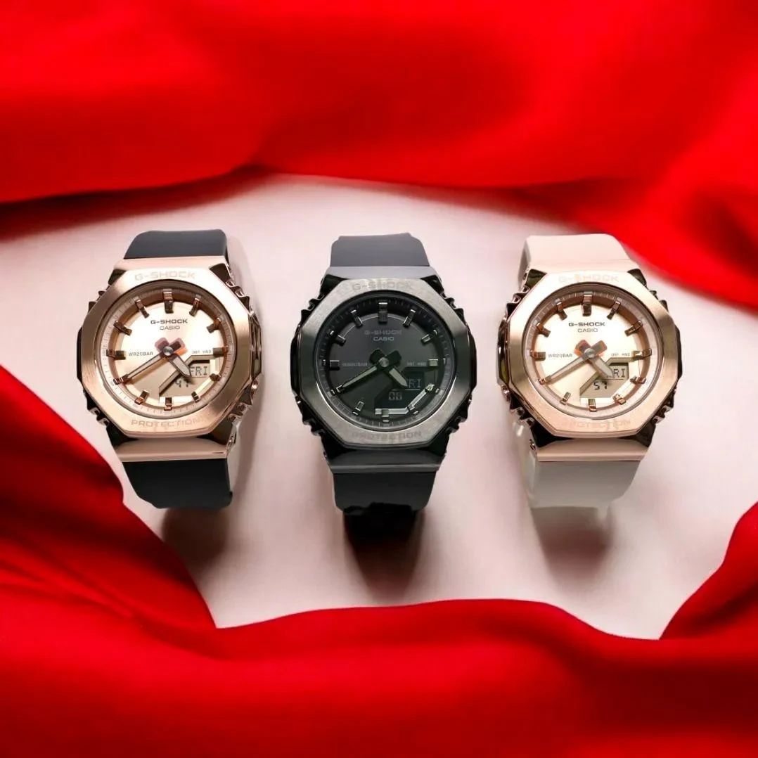 Часы  Casio  G-Shock Casio GM-S2110B-8A (фото 4)