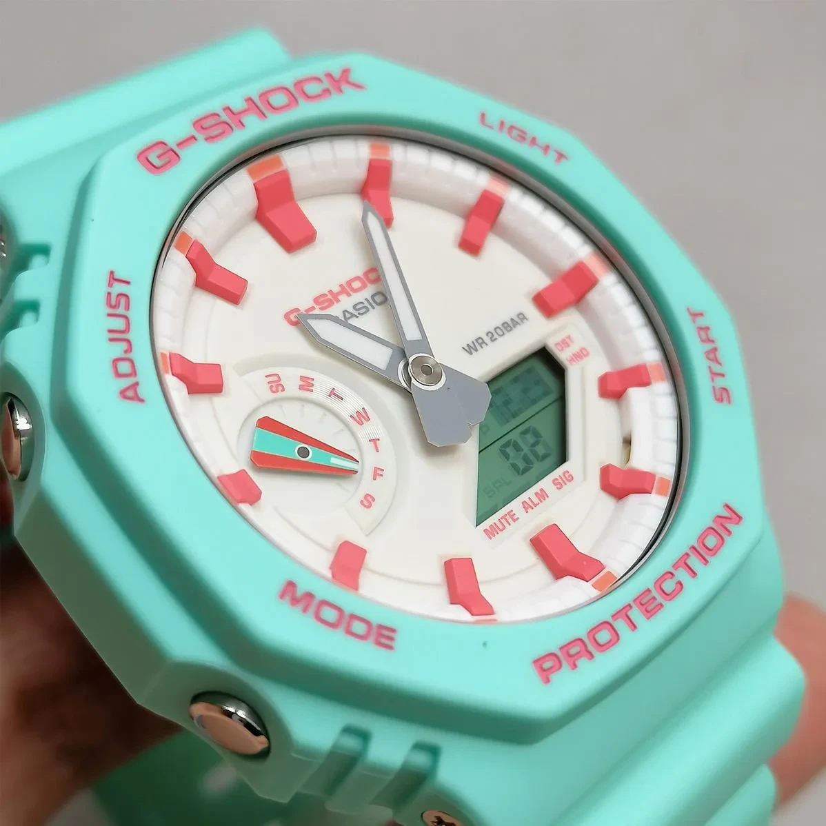 Часы  Casio  G-Shock Casio GA-2100RB-3A (фото 7)