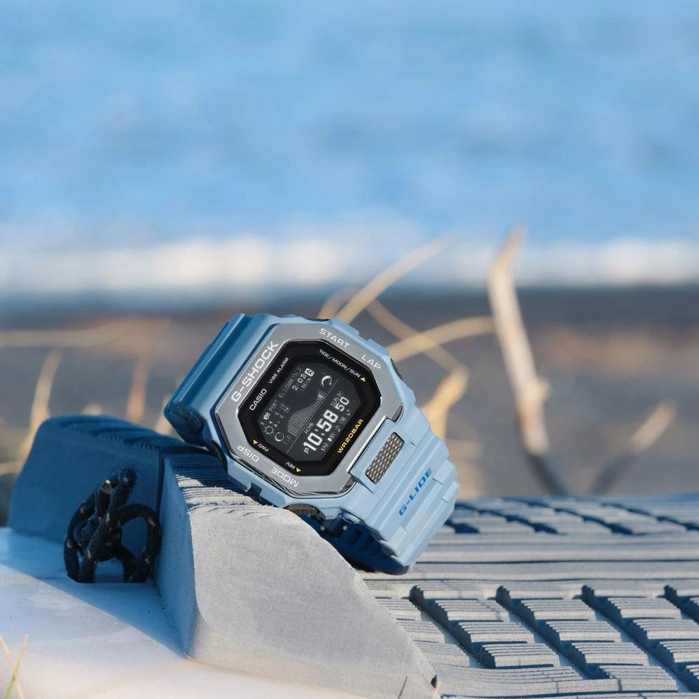 Часы  Casio  G-Shock Casio GBX-100-2A (фото 2)