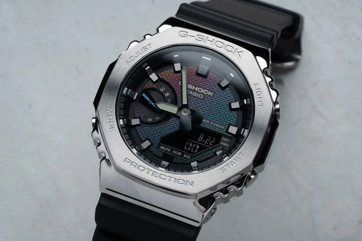 Часы  Casio  G-Shock Casio GM-2100RW-1A (фото 3)