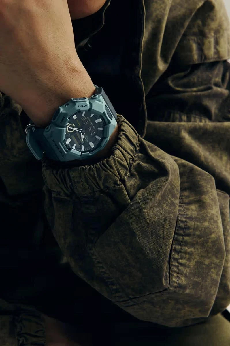 Часы  Casio  G-Shock Casio GA-010CE-2A (фото 3)
