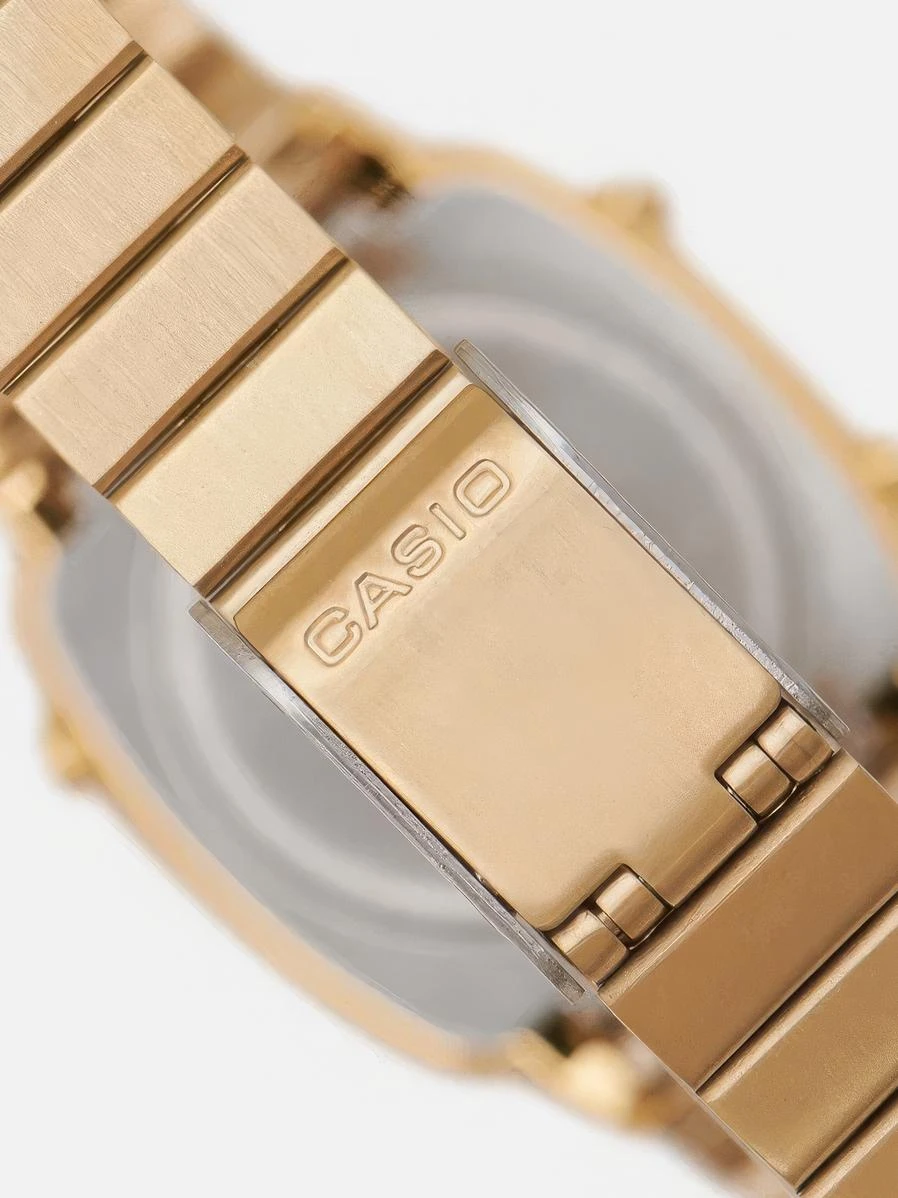 Наручные часы  Casio  Vintage Casio LA-670WGA-1E (фото 2)