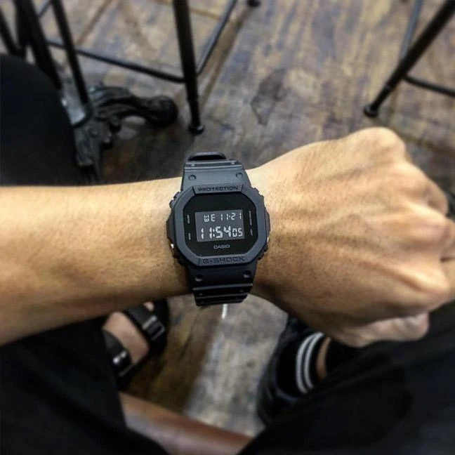 Наручные часы  Casio  G-Shock Casio DW-5600BB-1E (фото 22)