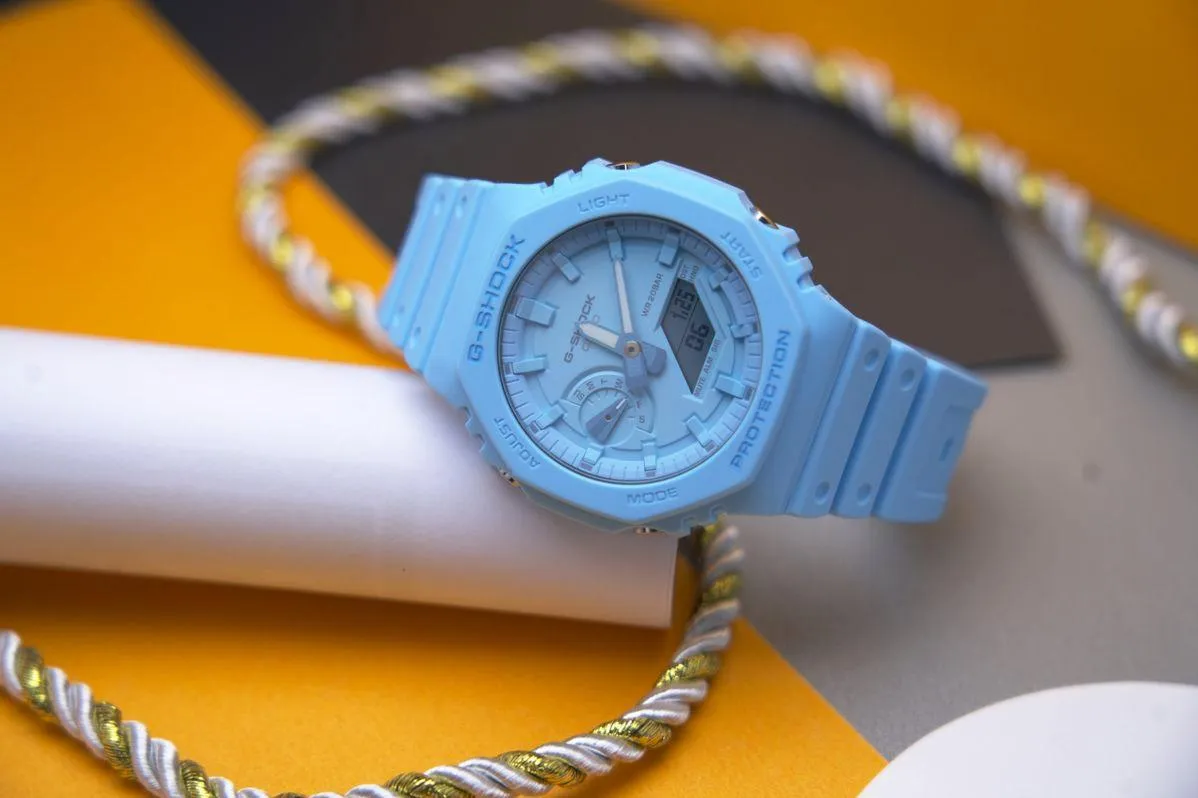 Часы  Casio  G-Shock Casio GA-2100-2A2 (фото 5)
