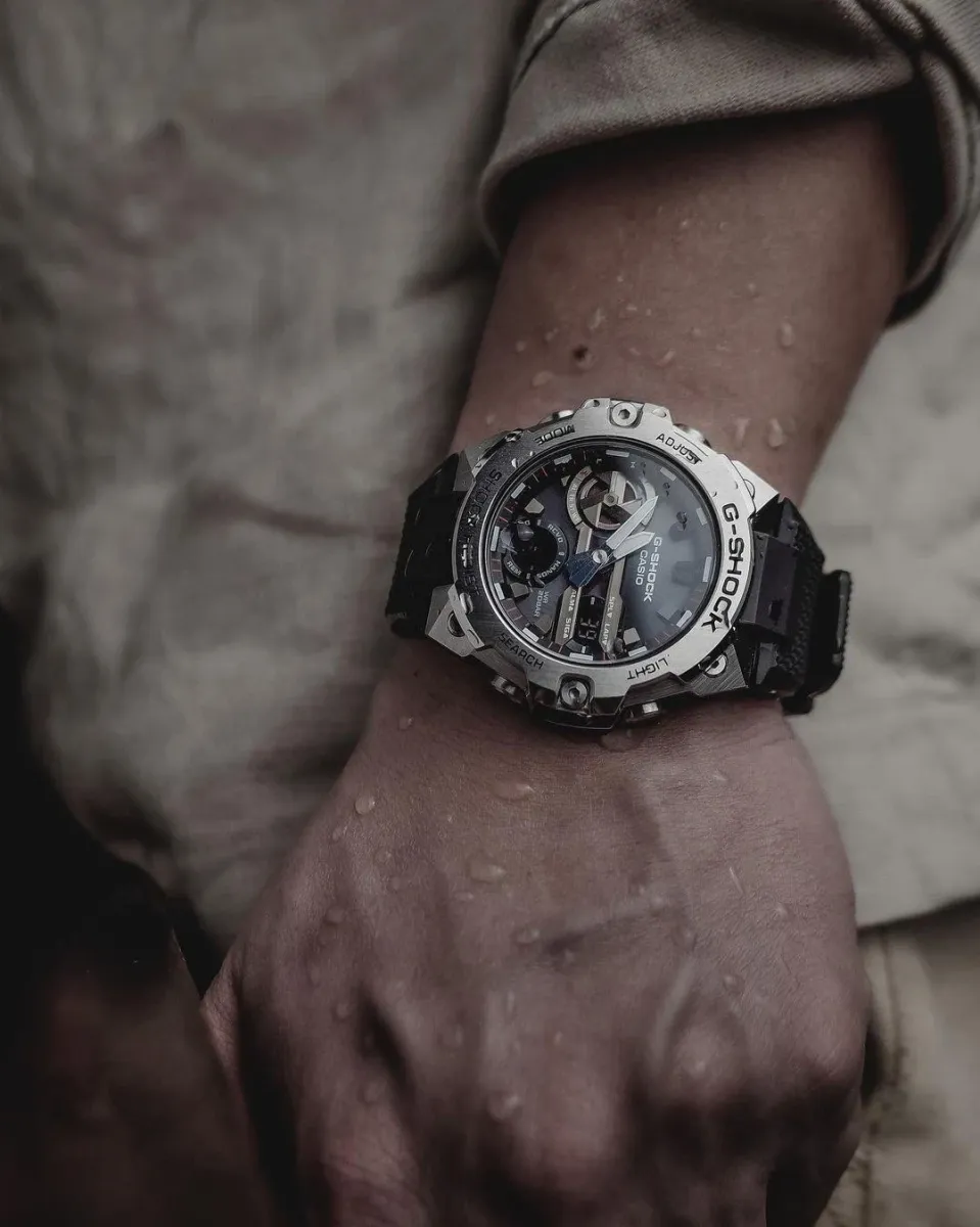 Часы  Casio  G-Shock Casio GST-B400-1A (фото 4)