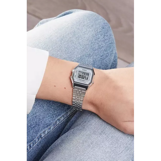 Наручные часы  Casio  Vintage Casio LA-680WEA-7E (фото 4)