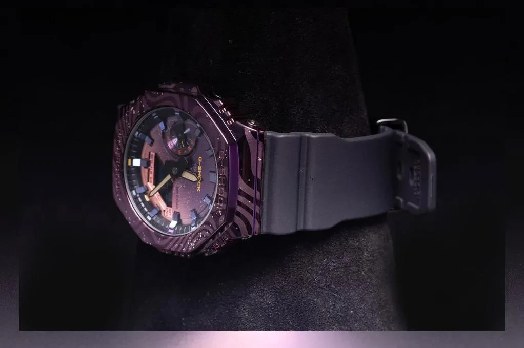 Часы  Casio  G-Shock Casio GM-2100MWG-1A (фото 10)