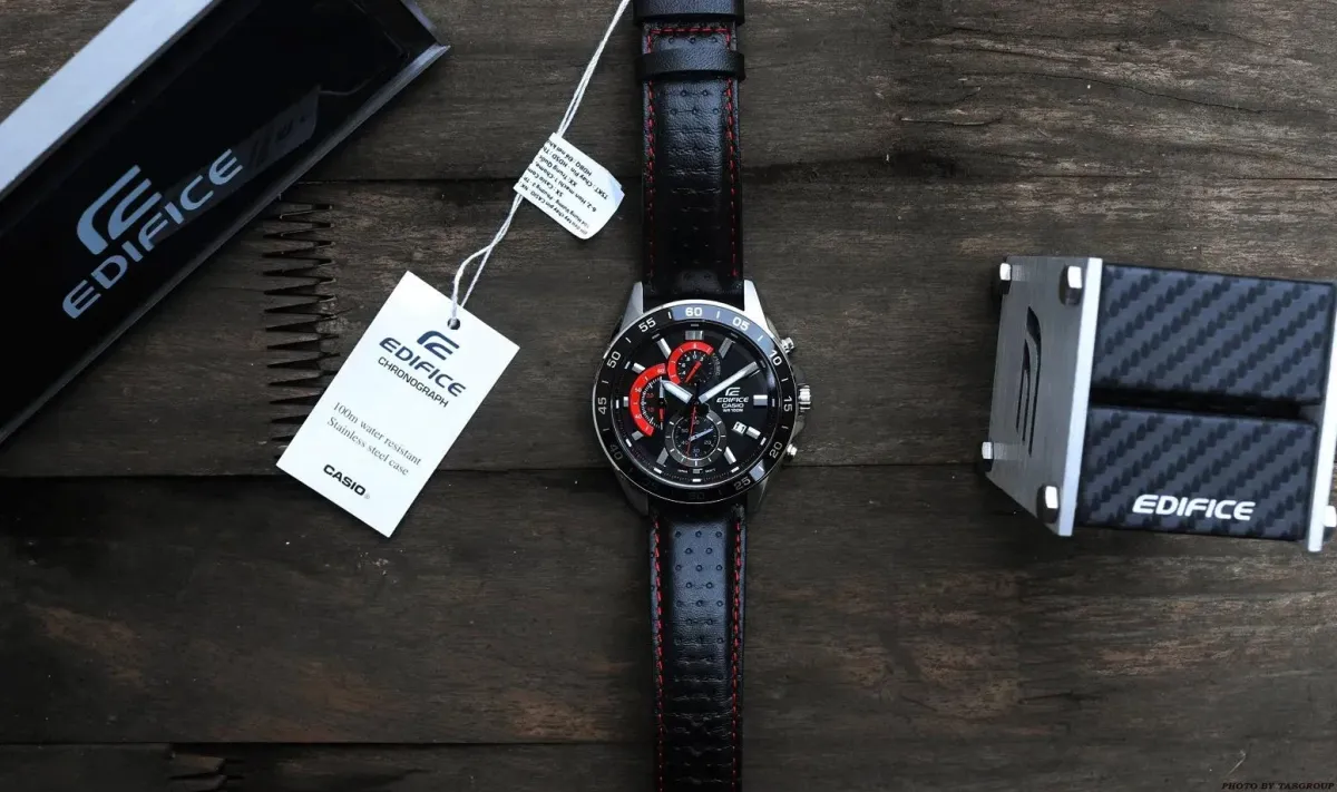 Часы  Casio  Edifice Casio EFV-550L-1A (фото 7)