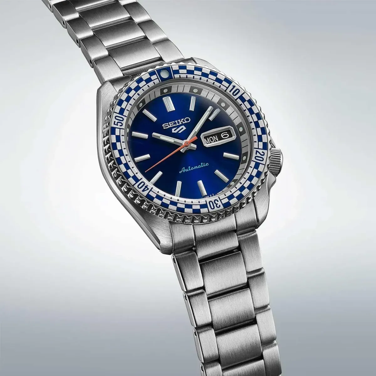 Наручные часы  Seiko  Seiko 5 Sports Seiko SRPK65K1 (фото 4)