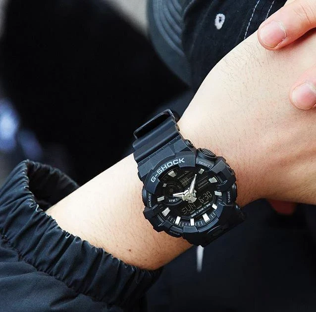 Часы  Casio  G-Shock Casio GA-700-1B (фото 4)