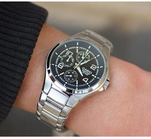 Наручные часы  Casio  Edifice Casio EF-316D-1A (фото 6)