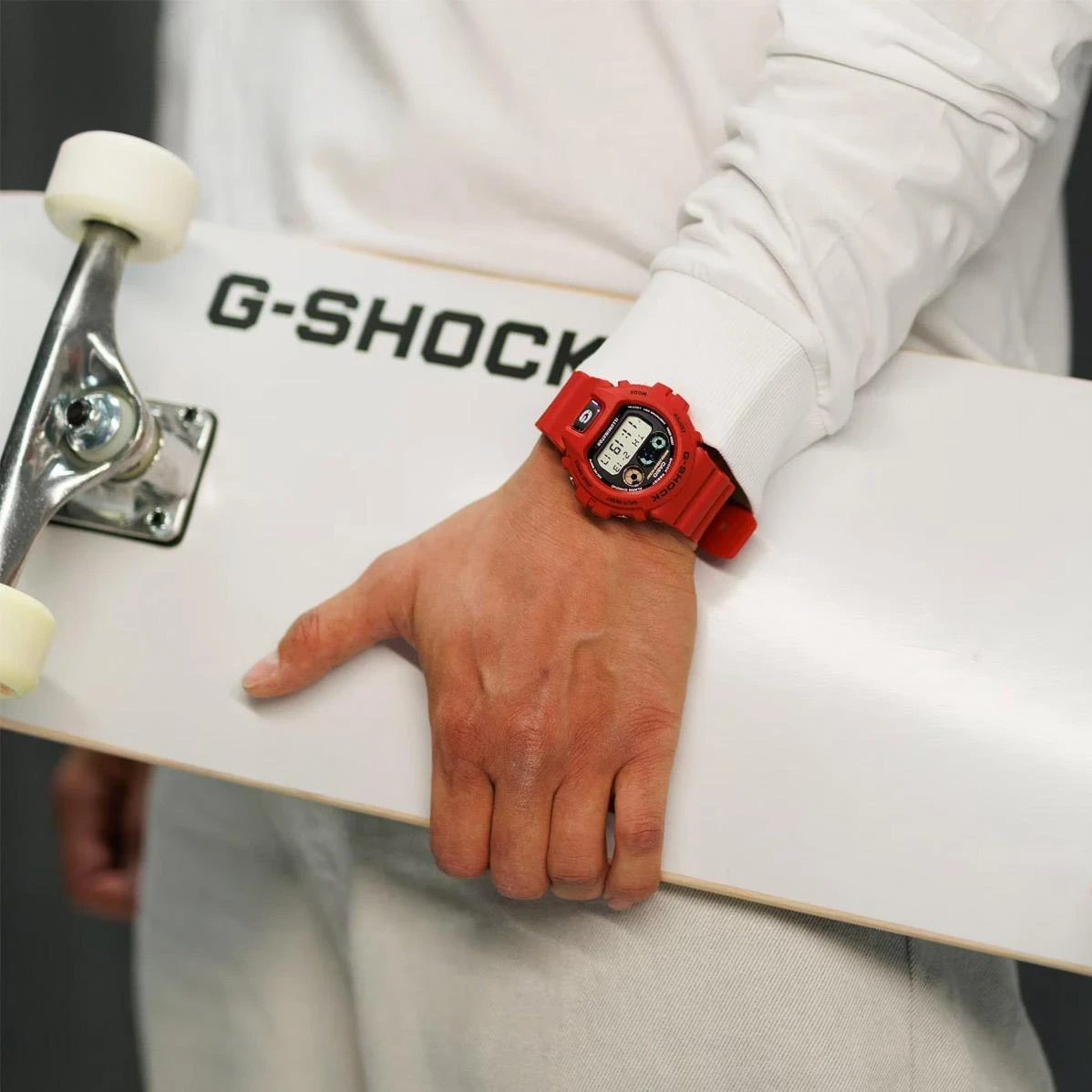 Наручные часы  Casio  G-Shock Casio DW-6900TR-4E (фото 2)