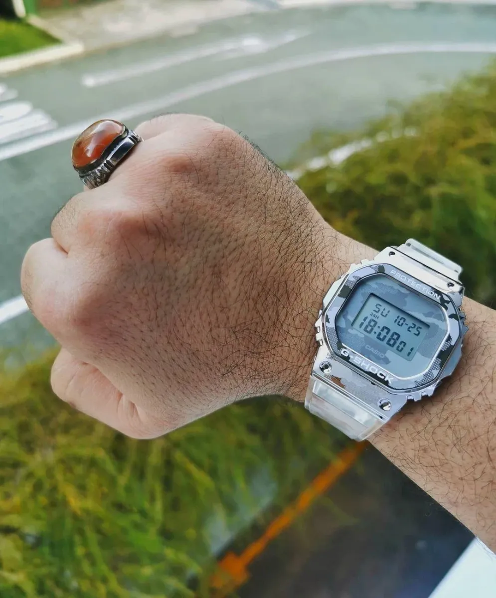 Часы  Casio  G-Shock Casio GM-5600SCM-1E (фото 5)