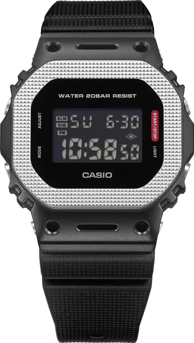 Часы  Casio  G-Shock Casio GM-5600BM-1E (фото 6)