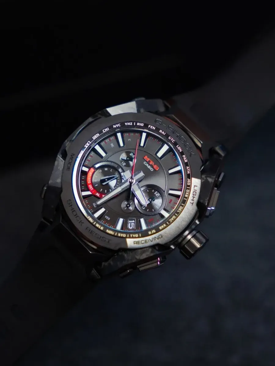 Часы  Casio  G-Shock Casio MTG-B4000B-1A (фото 8)