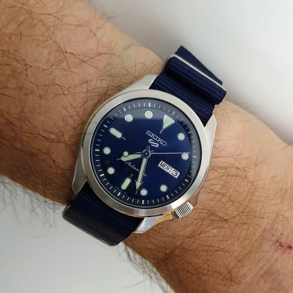 Наручные часы  Seiko  Seiko 5 Seiko SRPE63K1 (фото 7)