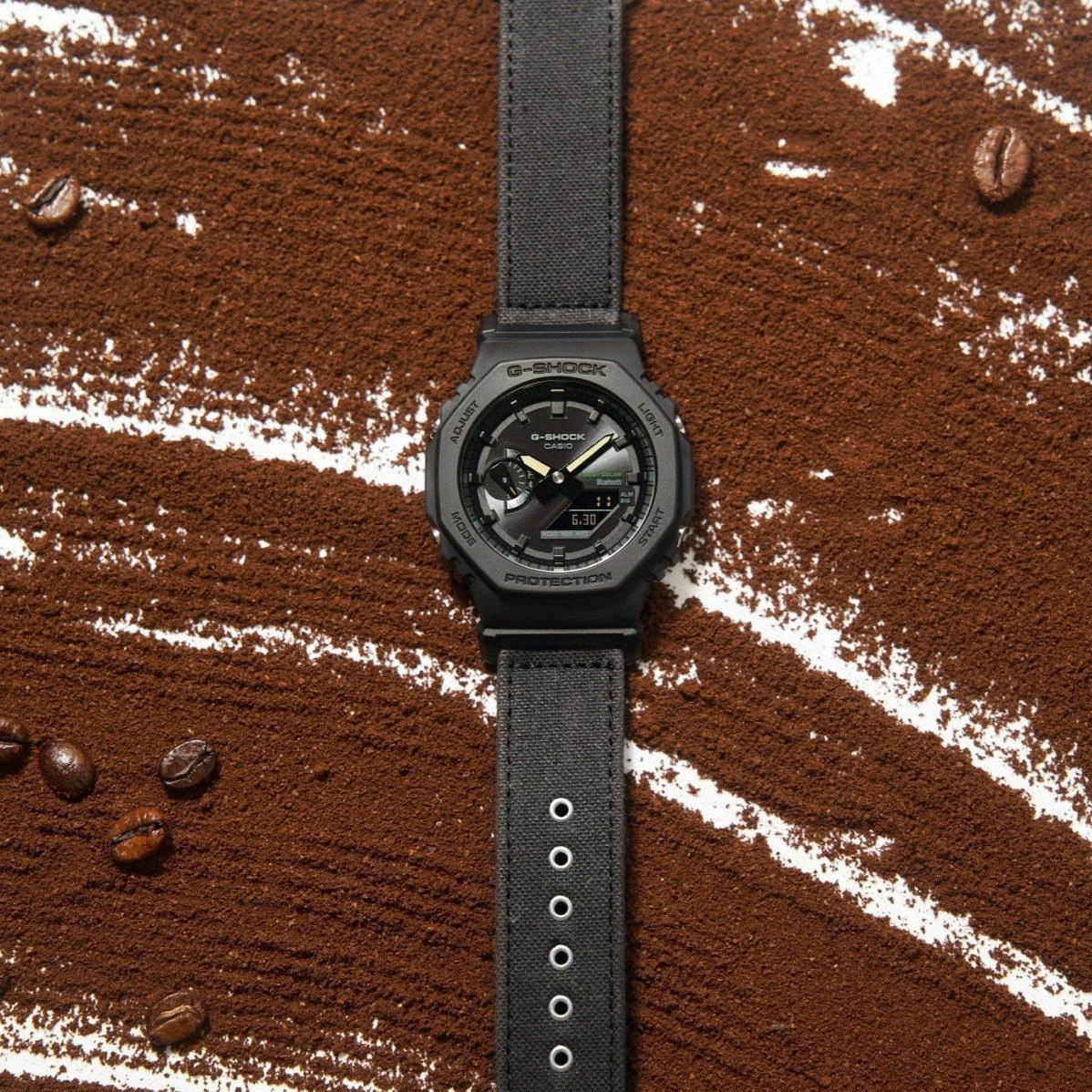 Часы  Casio  G-Shock Casio GA-B2100CT-1A5 (фото 7)