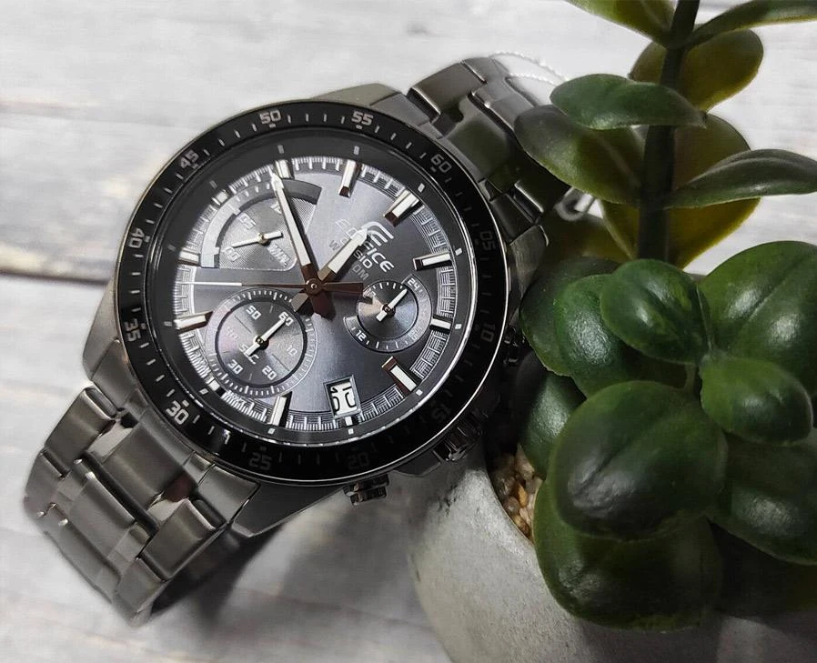 Часы  Casio  Edifice Casio EFV-540DC-1C (фото 6)