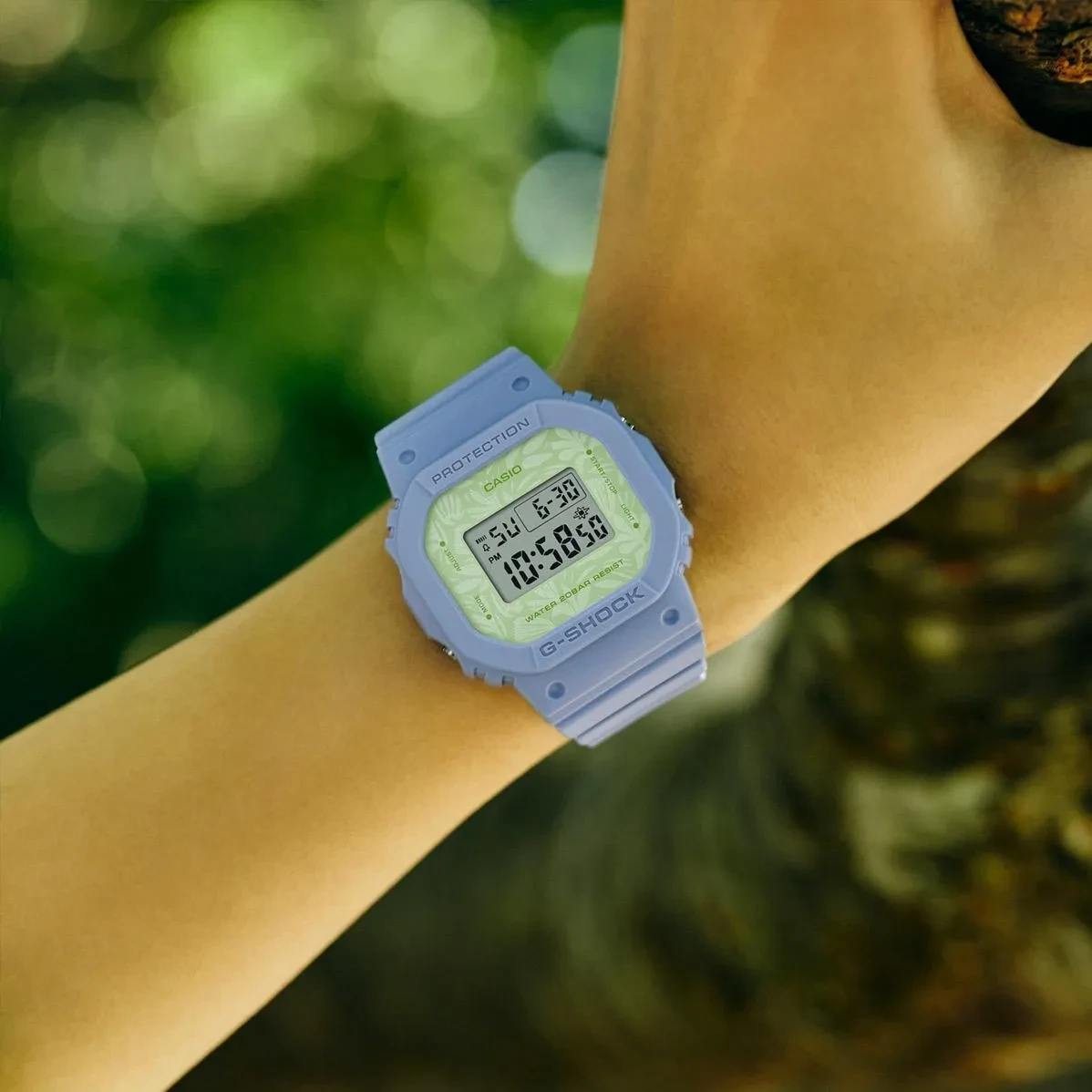 Часы  Casio  G-Shock Casio GMD-S5600NC-2E (фото 2)