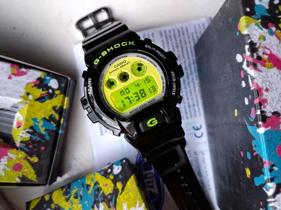 Часы  Casio  G-Shock Casio DW-6900RCS-1E (фото 4)