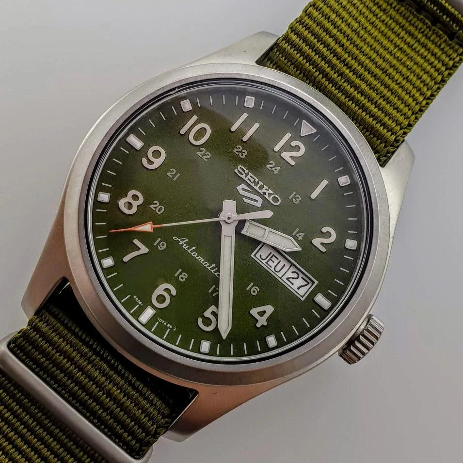 Часы  Seiko  Seiko 5 Sports Seiko SRPG33K1 (фото 5)