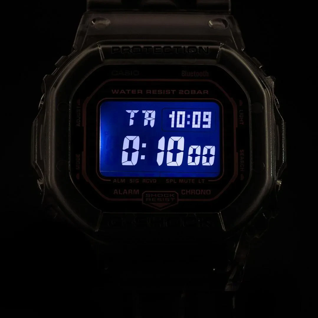 Часы  Casio  G-Shock Casio DW-B5600G-1E (фото 6)