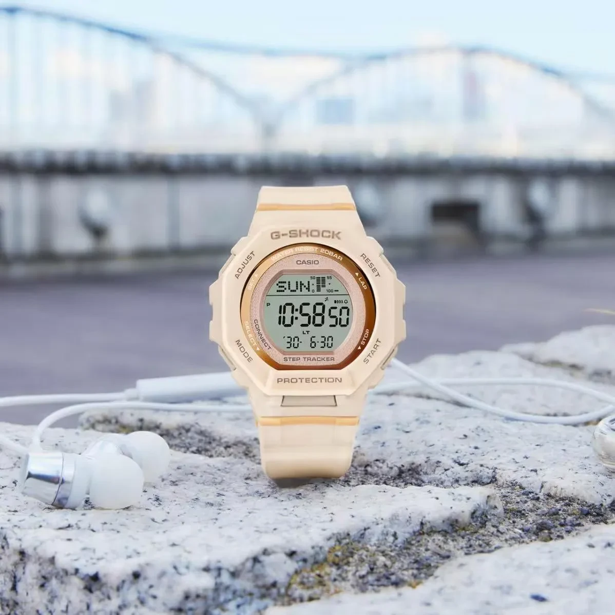 Часы  Casio  G-Shock Casio GMD-B300-4E (фото 8)