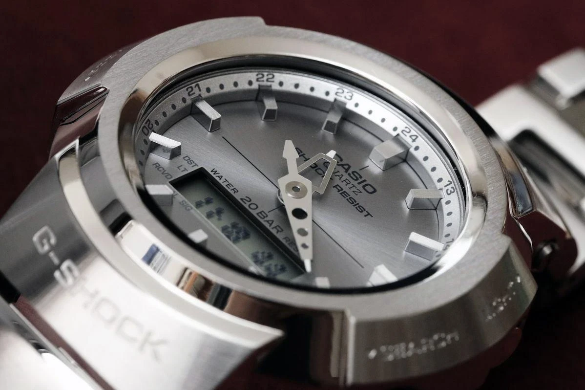Часы  Casio  G-Shock Casio AWM-500D-1A8 (фото 14)
