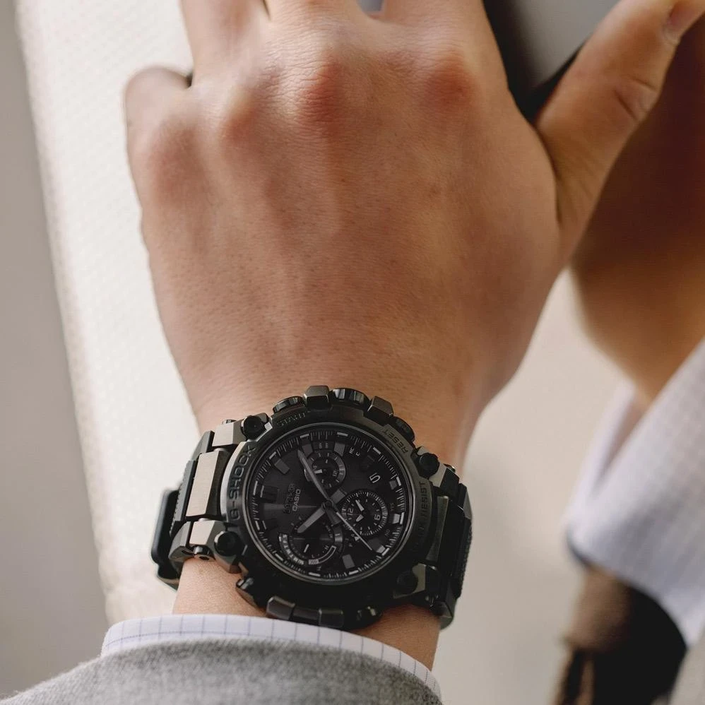 Часы  Casio  G-Shock Casio MTG-B3000B-1A (фото 2)