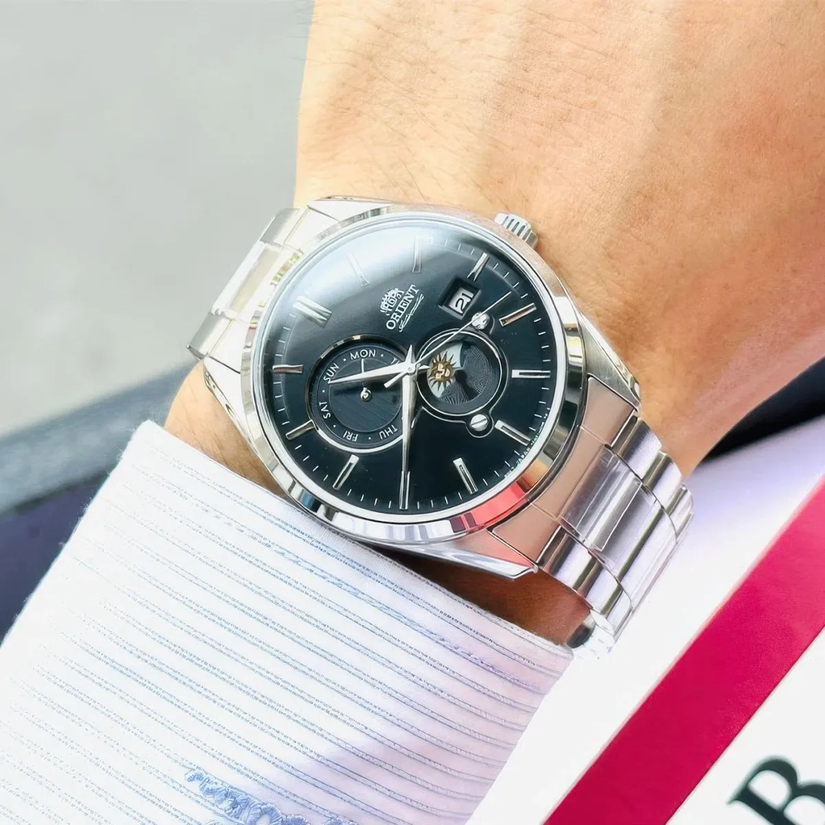 Наручные часы  Orient  Sun & Moon Classic Orient RN-AK0302B (фото 4)