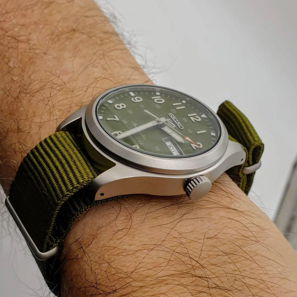 Наручные часы  Seiko  Seiko 5 Sports Seiko SRPG33K1 (фото 3)