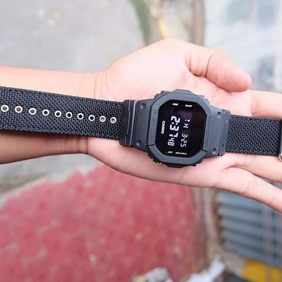 Наручные часы  Casio  G-Shock Casio DW-5600BBN-1E (фото 13)