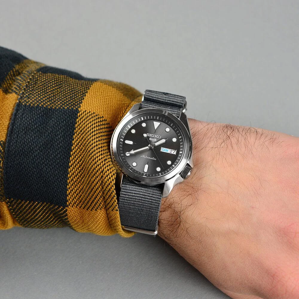 Наручные часы  Seiko  Seiko 5 Sports Seiko SRPE61K1 (фото 3)