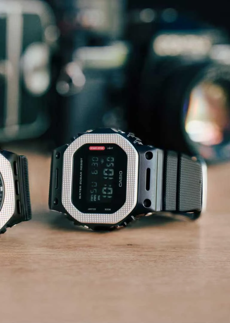 Часы  Casio  G-Shock Casio GM-5600BM-1E (фото 2)