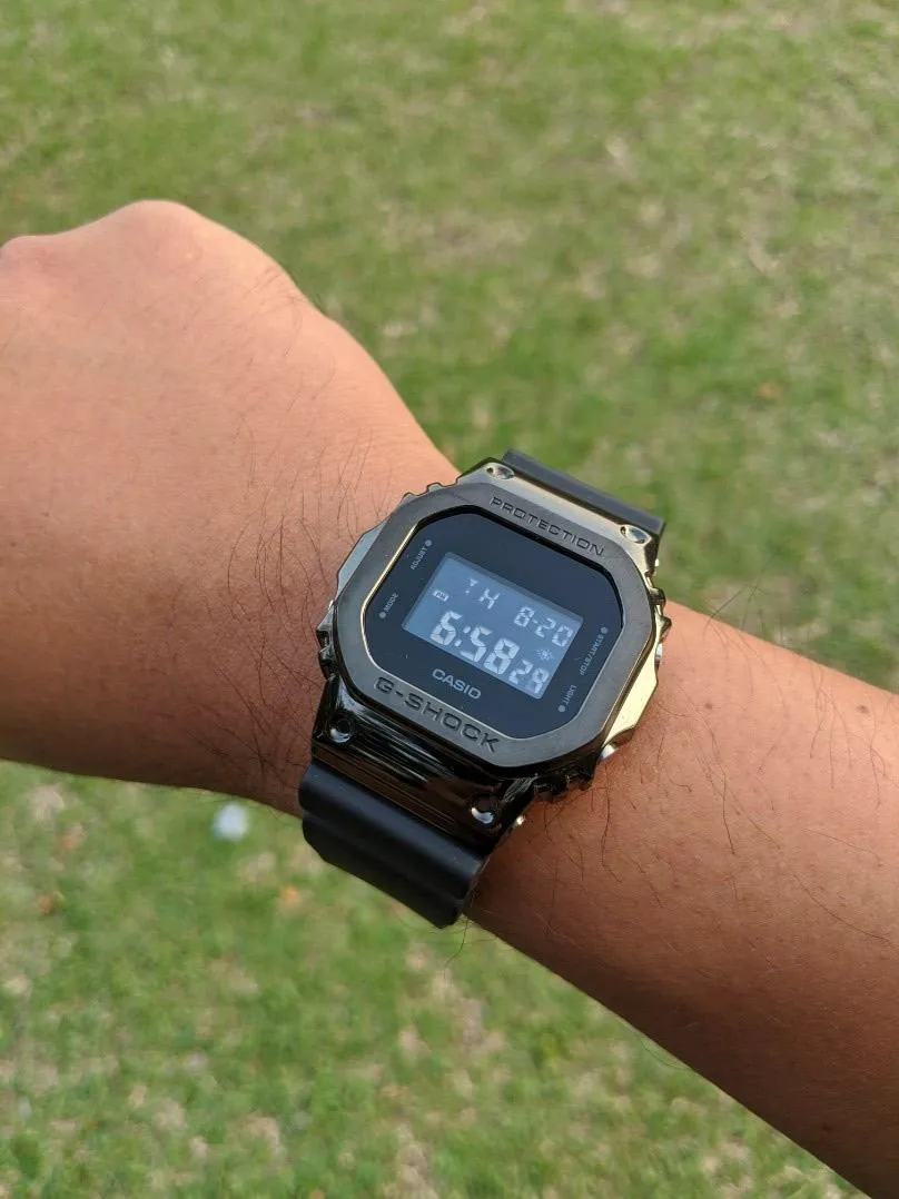 Наручные часы  Casio  G-Shock Casio GM-5600UB-1E (фото 2)