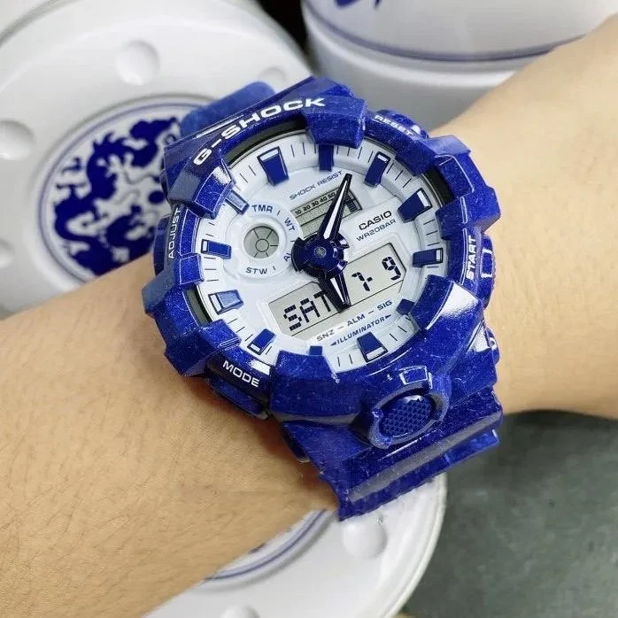 Часы  Casio  G-Shock Casio GA-700BWP-2A (фото 2)