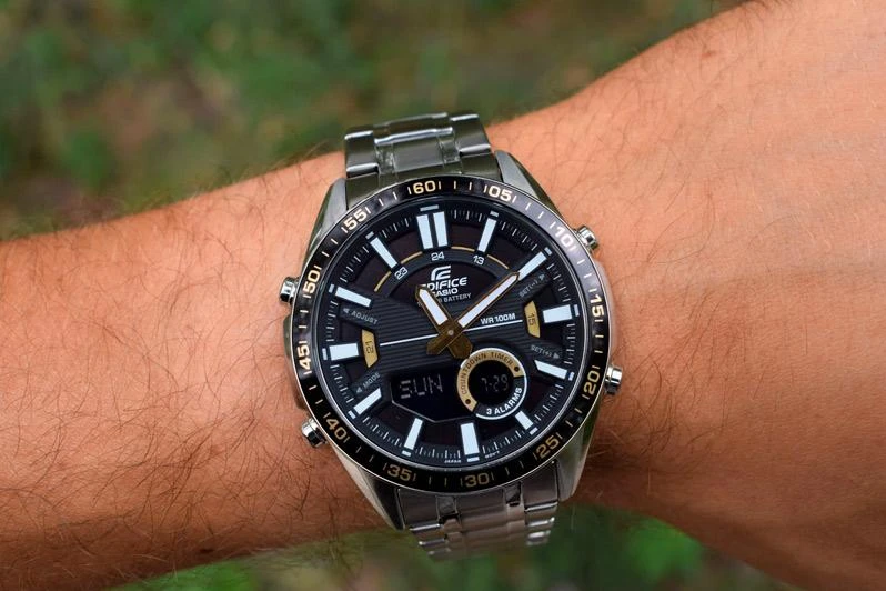 Наручные часы  Casio  Edifice Casio EFV-C100D-1B (фото 5)