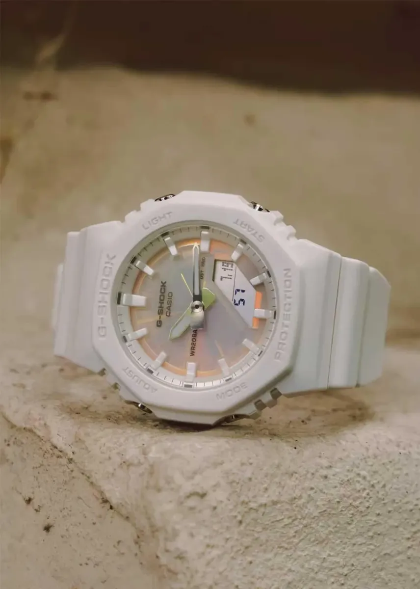 Часы  Casio  G-Shock Casio GMA-P2100PC-7A (фото 3)