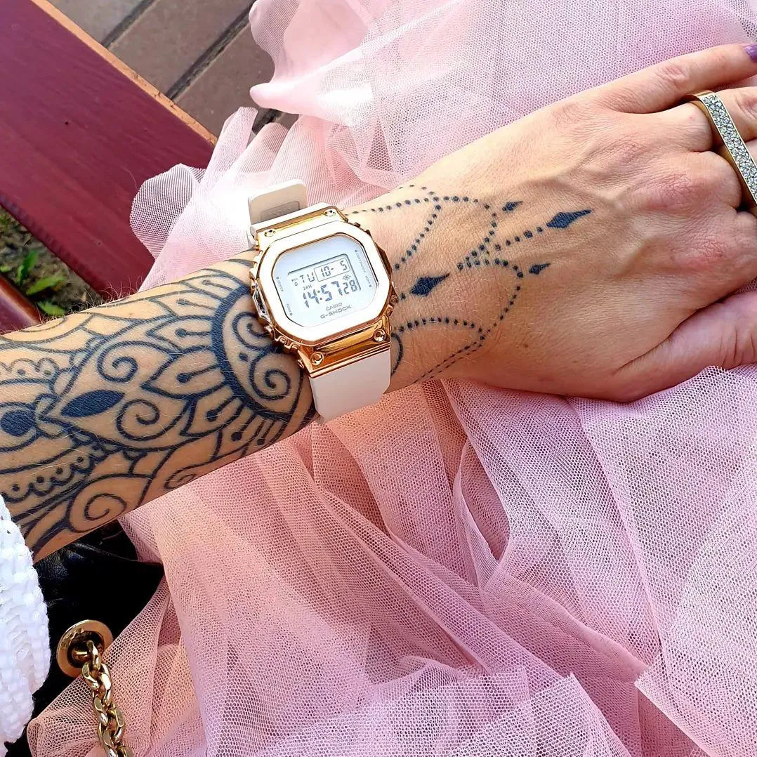 Наручные часы  Casio  G-Shock Casio GM-S5600PG-4E (фото 3)