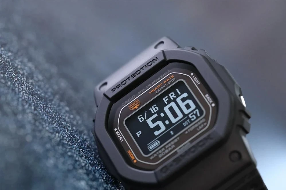 Часы  Casio  G-Shock Casio DW-H5600-1E (фото 10)