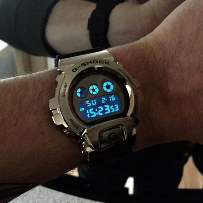 Часы  Casio  G-Shock Casio GM-6900-1E (фото 10)