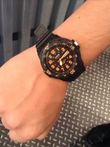 Наручные часы  Casio  Collection Casio MRW-200H-4B (фото 3)